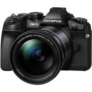 OM-D E-M1 Mark II Mirrorless Micro Four Thirds Digital Camera with 12-200mm Lens Kit