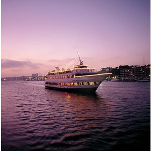 Los Angeles Dinner Cruise