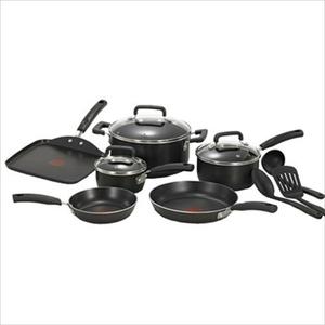 Signature Non-Stick 12-Piece Cookware Set - Black