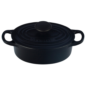 1qt Signature Cast Iron Oval Dutch Oven Matte Black